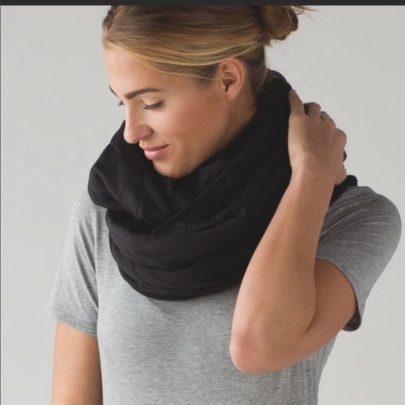 lululemon athletica Accessories - Lululemon Vinyasa Scarf (Quilt) Special Edition